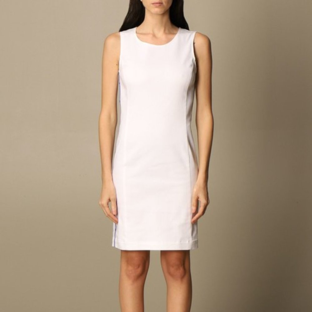 LOVE MOSCHINO LETTER SLEEVELESS WHITE DRESS